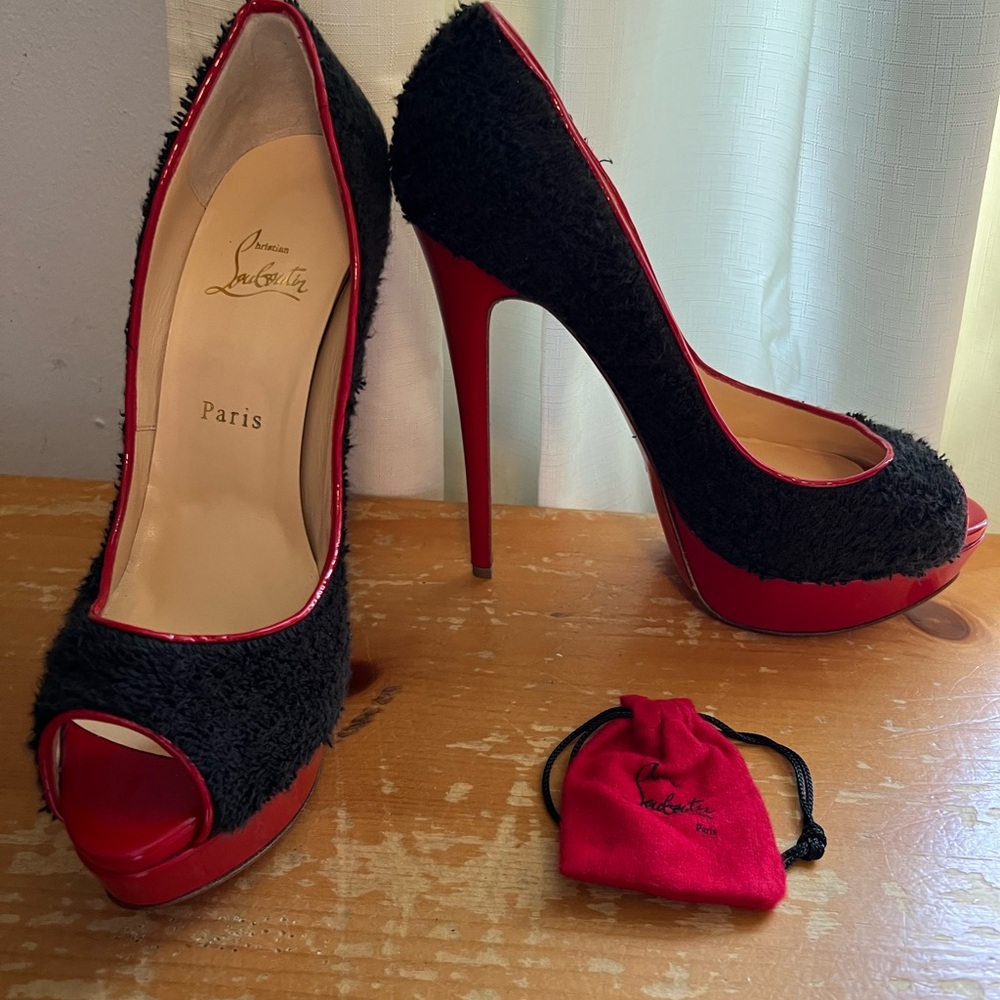 Christian Louboutin lady peep 150 towel/patent calf, new size 39.5.